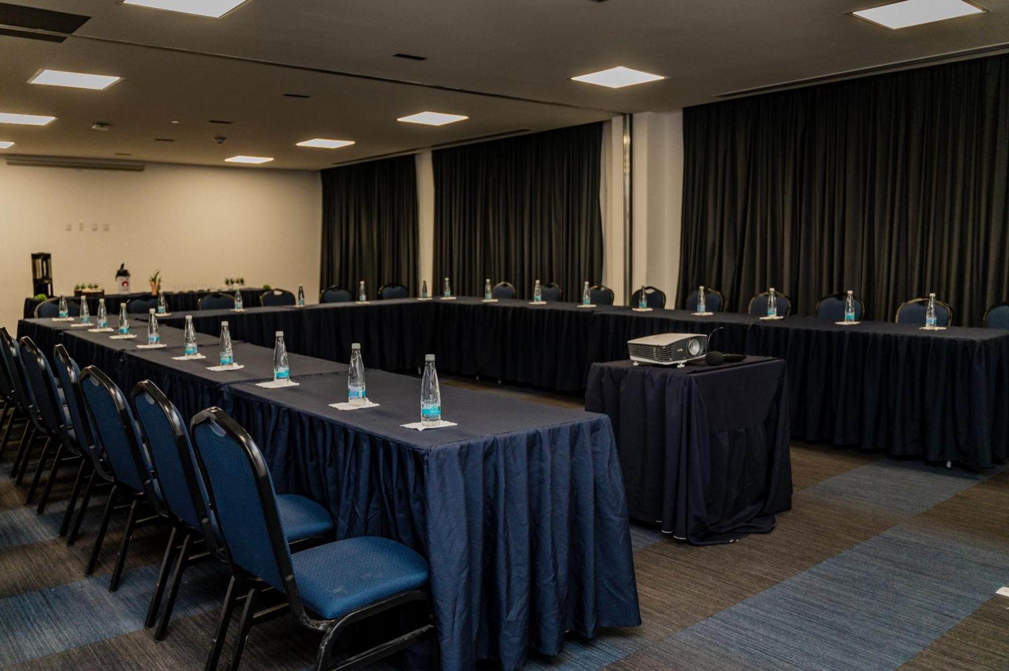 Hampton Inn By Hilton Celaya Celaya  Ngoại thất bức ảnh