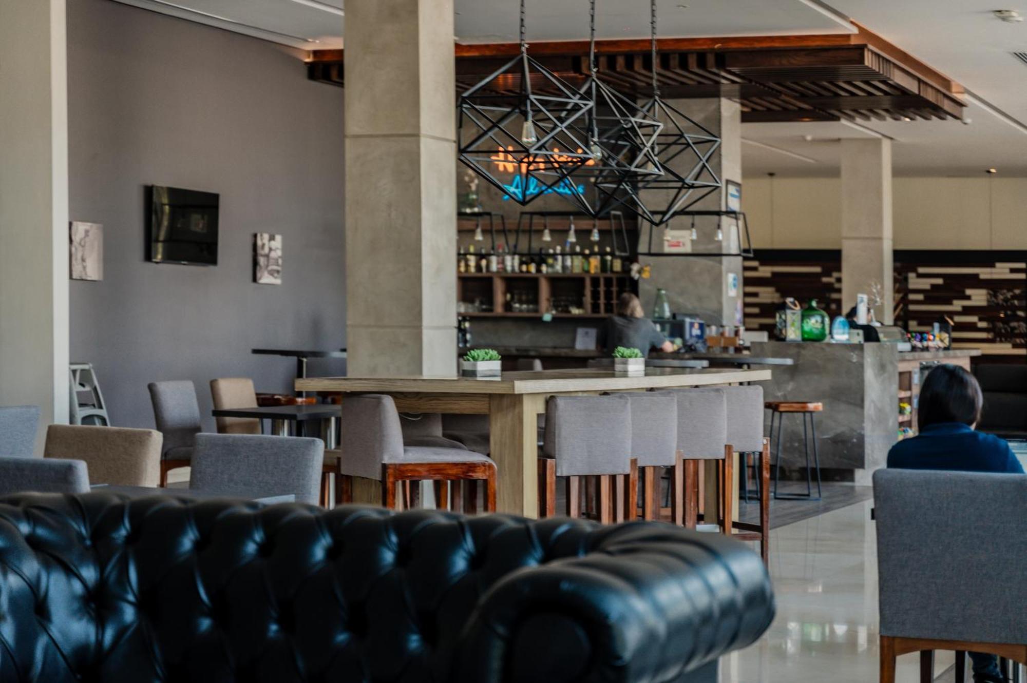 Hampton Inn By Hilton Celaya Ngoại thất bức ảnh