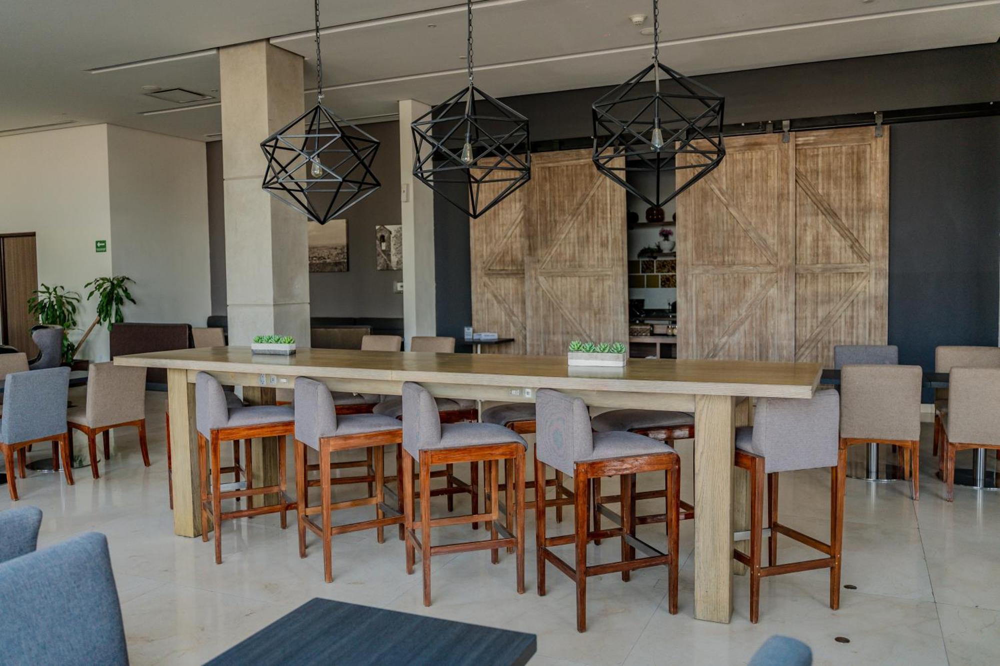 Hampton Inn By Hilton Celaya Celaya  Ngoại thất bức ảnh